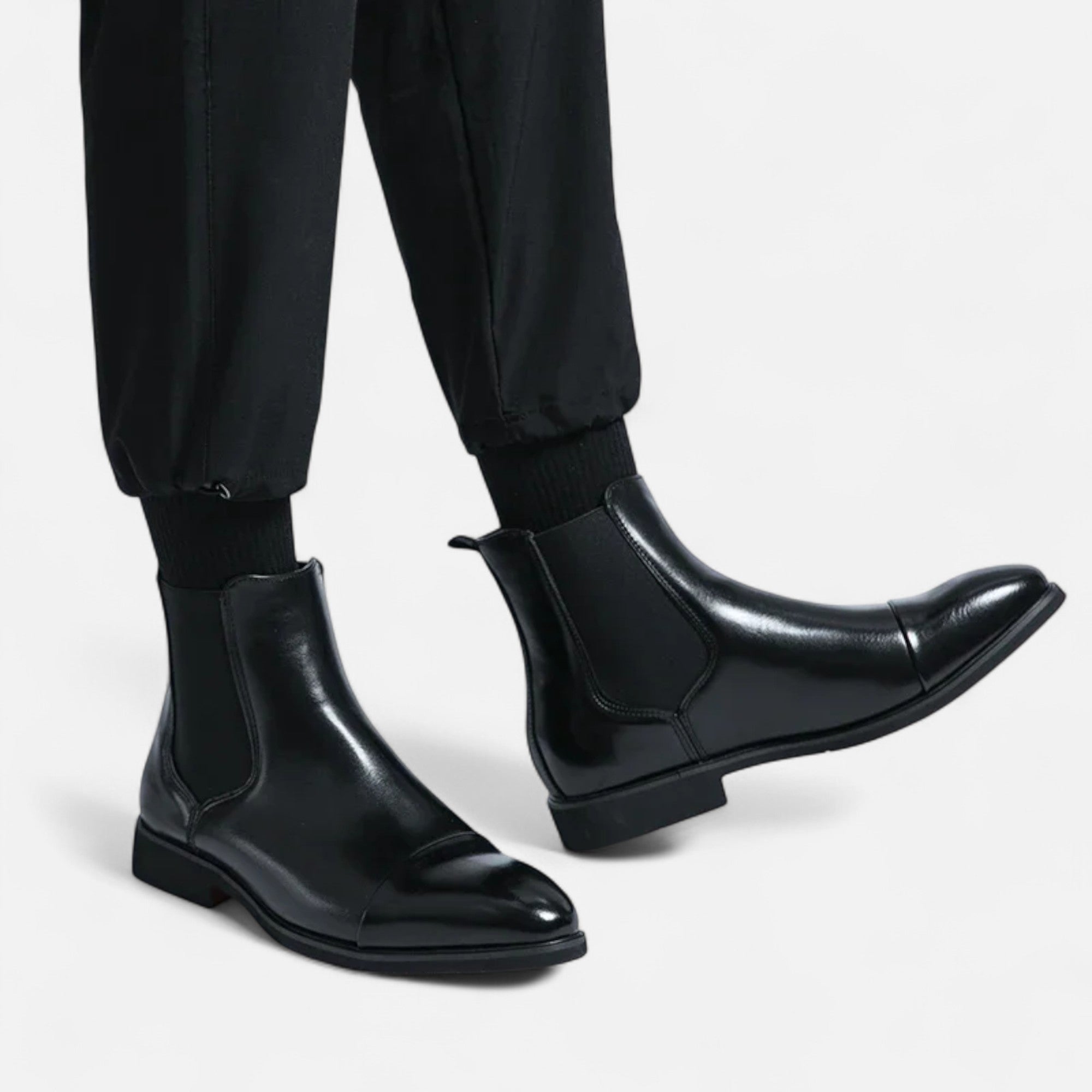 Volarno | Men’s Chelsea Boots in Polished Noir with Red Sole