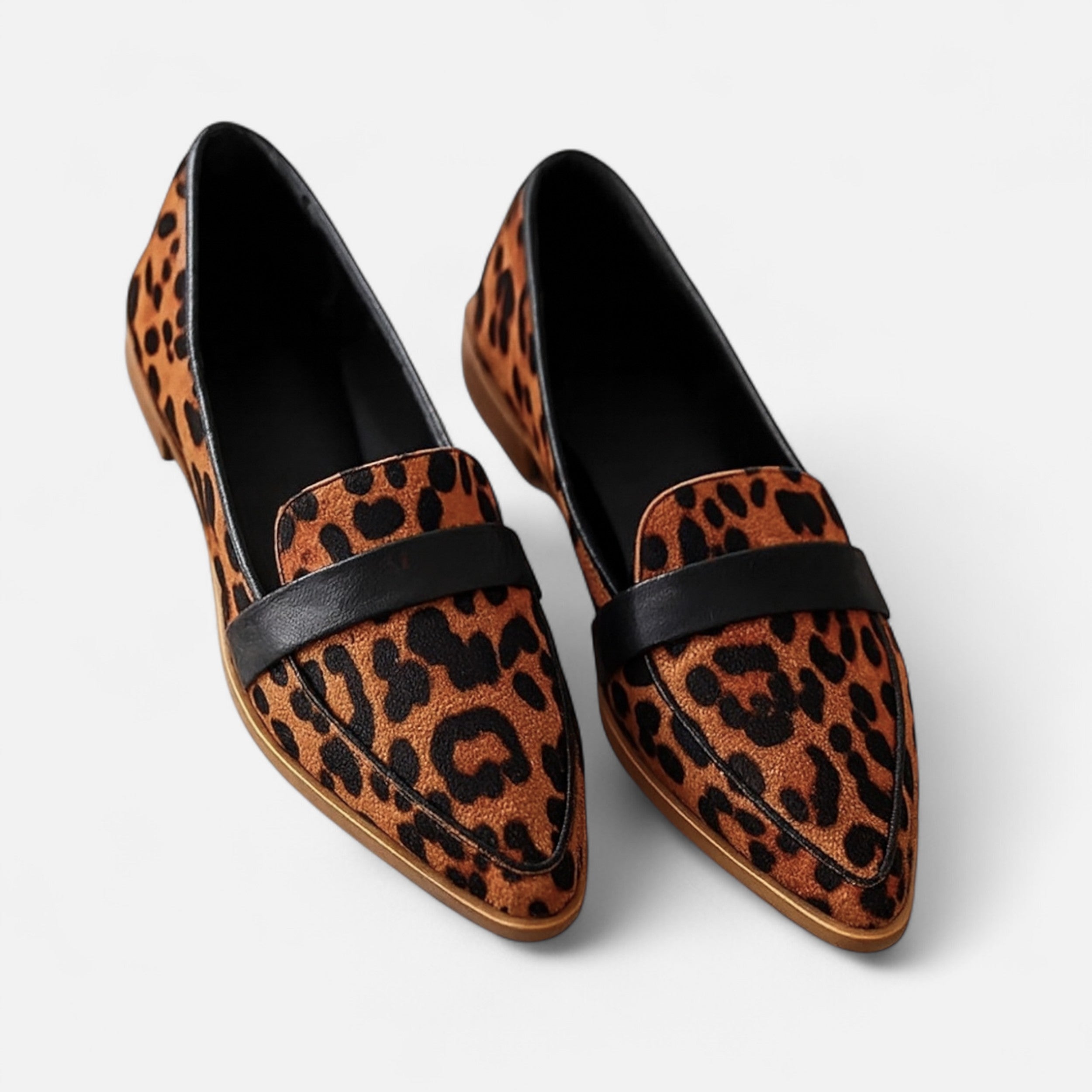 Volarno | Women’s Retro Pointed-Toe Loafers