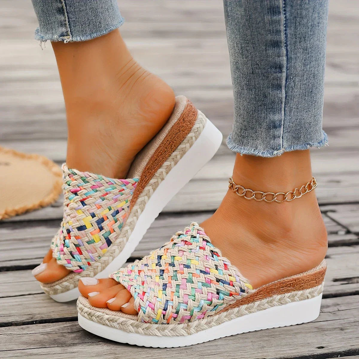 Volarno | Colorful Woven Sandals