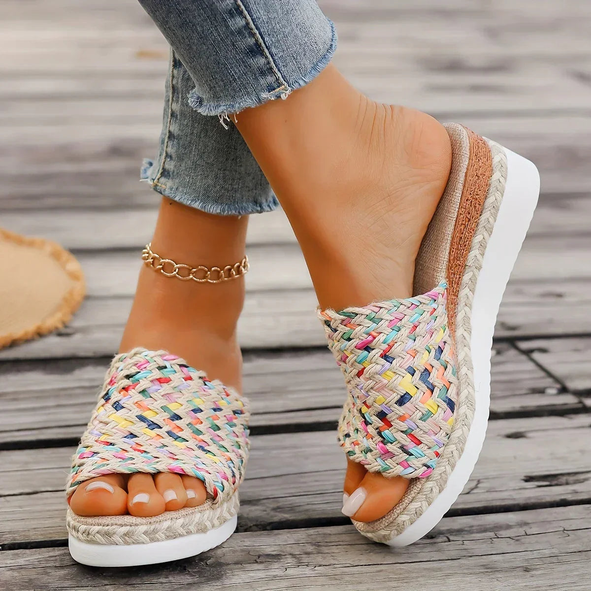 Volarno | Colorful Woven Sandals